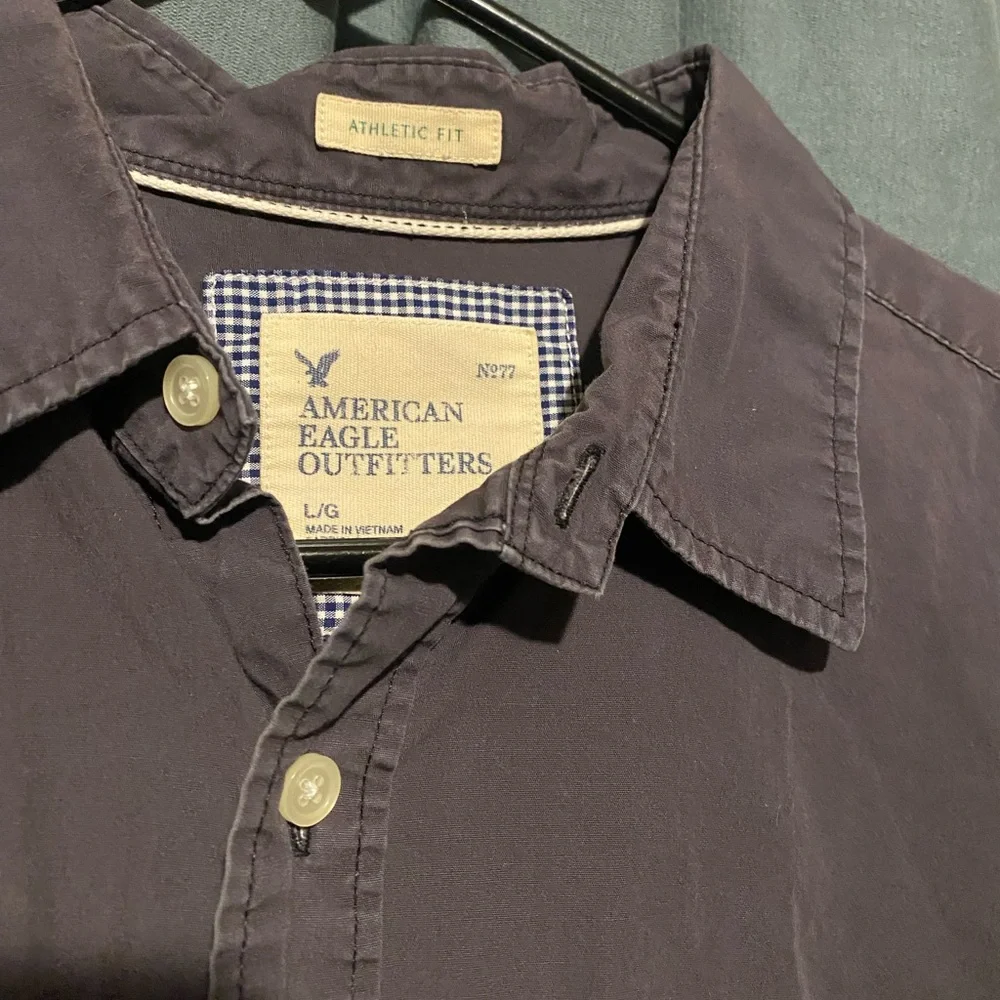 American Eagle Outfitters Dark Gray Button-Up Shirt - Picture 2 of 3